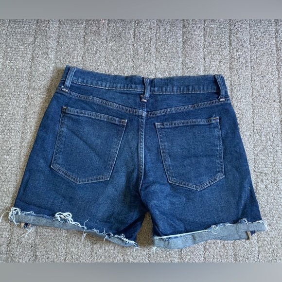 Gap 5” Short Short Jean shorts. - Picture 2 of 3